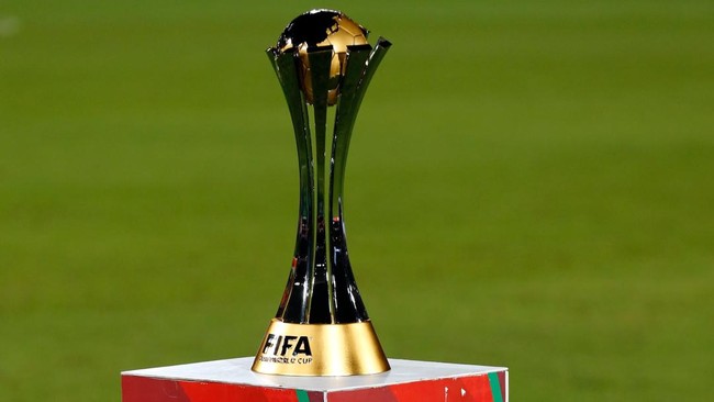 Statusnya Piala Dunia. Namun, hingga saat ini Piala Dunia Antarklub dianggap sebagai turnamen yang tidak penting, terutama bagi klub-klub Eropa.