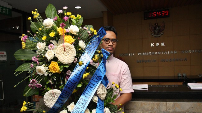 Jaksa Agung Muda Tindak Pidana Khusus (Jampidsus) Arminsyah revisi UU KPK bukan merupakan urusan lembaga adhyaksa.