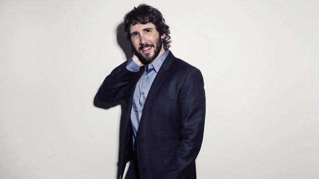 Josh Groban Tak Sabar Duet dengan Raisa di Konser Gems World Tour 2026