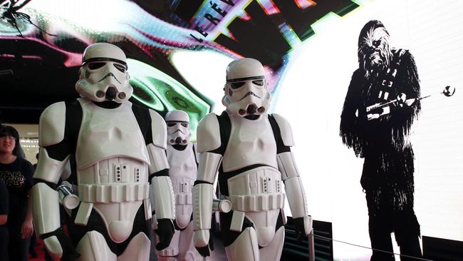 Penggemar Star Wars panik massal lantaran merebak laporan lokasi syuting film itu dibombardir Islamic State of Iraq and Syria (ISIS).