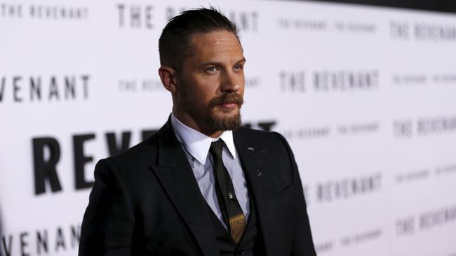 Belum juga 'Venom' rilis, film lepas 'Spider-Man' yang dibintangi Tom Hardy itu sudah mulai memperbincangkan sekuel, bahkan semestanya sendiri.