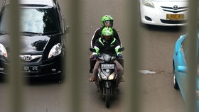 Izinkan Ojol saat PSBB, Polisi Singgung Dualisme Aturan
