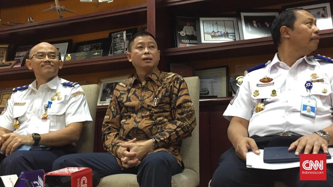 12 paket yang dikerjakan mulai 2016 ini akan menyasar angkutan darat, laut dan udara.