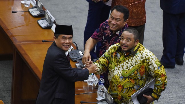 Fraksi PKS tetap menginginkan panitia khusus kasus Jiwasraya meski Komisi VI sudah sepakat pembentukan panitia kerja.