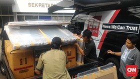 Setya Angkut 8 Kardus Barang, 9 Lukisan dari Ruang Ketua DPR