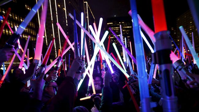 Sekolah bernama LightsaberAcademy itu dianggap tidak punya izin dan telah menyalahgunakan trademark yang dimiliki LucasFilm.