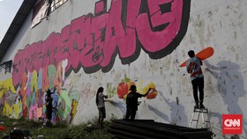 Grafiti di Dinding Gudang Sarinah