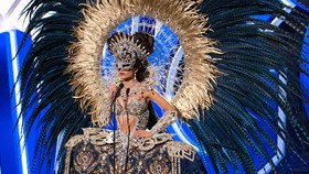 Meriahnya Parade Kostum Nasional Miss Universe 2015
