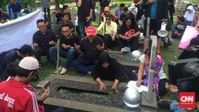Keluarga Purnawirawan TNI Ancam Gali Makam Pahlawan Kalibata