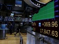 Bursa Saham China Terpukul Perang Dagang