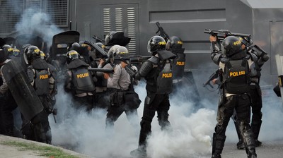 img-title Ricuh di Keerom, Polisi Sebut Tiga Orang Terkena Peluru Karet