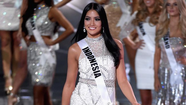 Puteri Indonesia Anindya Kusuma Putri bercerita tentang malam final Miss Universe 2015 yang menjadi buah bibir lantaran insiden salah sebut Steve Harvey.