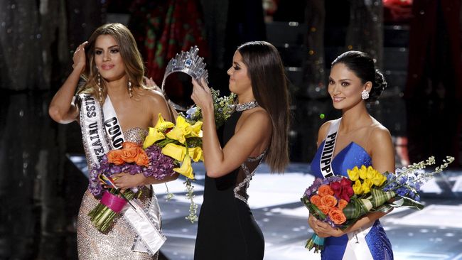 “Saya sungguh-sungguh meminta maaf kepada Miss Filipina dan Miss Kolombia. Ini sebuah kekeliruan dan saya sangat menyesal,” kata Steve.