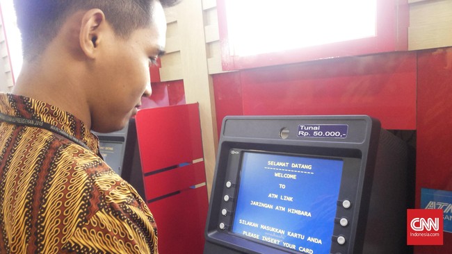 Perbankan nasional berharap kebijakan memangkas biaya transfer dana nasabah melalui sistem kliring tidak serta merta menghilangkan potensi pendapatan korporasi.