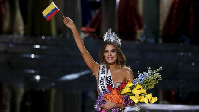 Saat ini Ariadna Gutierrez sedang berlibur ke Miami bersama keluarganya. Dia akan berbicara kepada pers setelah kembali ke Kolombia.