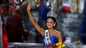 Miss Universe 2015 Tak Ingin Berbagi Mahkota