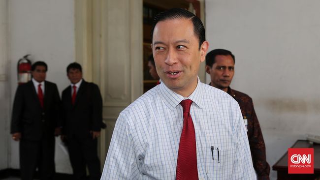 Pengusaha Panel Kayu Protes Kebijakan Mendag Thomas Asosiasi Panel Kayu Indonesia (Apkindo) mengeluhkan dihapuskannya Sistem Verifikasi Legalitas Kayu (SVLK) karena berpotensi tidak bisa masuk ke pasar Eropa.