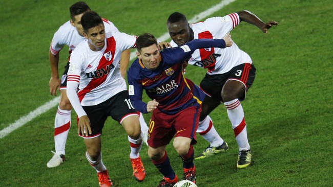 Presiden River Plate, Rodolfo D'Onofrio, berharap pihaknya bisa segera mengetahui identitas suporter River Plate yang menghina dan meludahi Messi. 