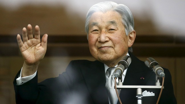 Akihito menuturkan, usianya tidak lagi memungkinkannya untuk menjalankan tugas. Ia menunjuk putra sulungnya, yaitu Naruhito untuk meneruskan tugasnya.