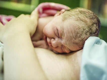 Lahir dengan Ketuban Hijau, Tak Lama Bayi Ini Meninggal