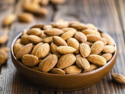 Inilah 10 Manfaat Kacang Almond dan Efek Sampingnya
