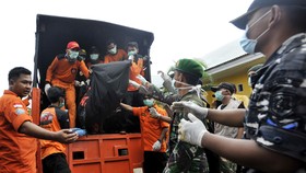 21 Penumpang KM Marina Belum Ditemukan