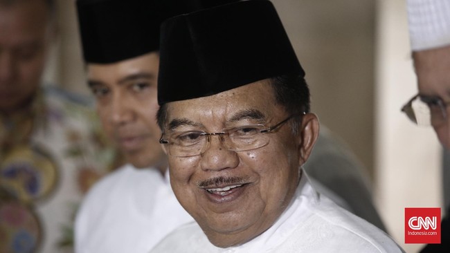 Wakil Presiden Jusuf Kalla mengatakan, kebijakan libur sekolah hari Sabtu perlu dirembukkan bersama presiden salam rapat terbatas di Istana.