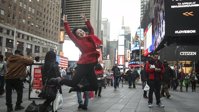 Tidak ada Natal bersalju tahun ini di New York. El Nino membuat kota tersebut hangat, membuat warga terpaksa membatalkan beberapa tradisi Natal mereka.