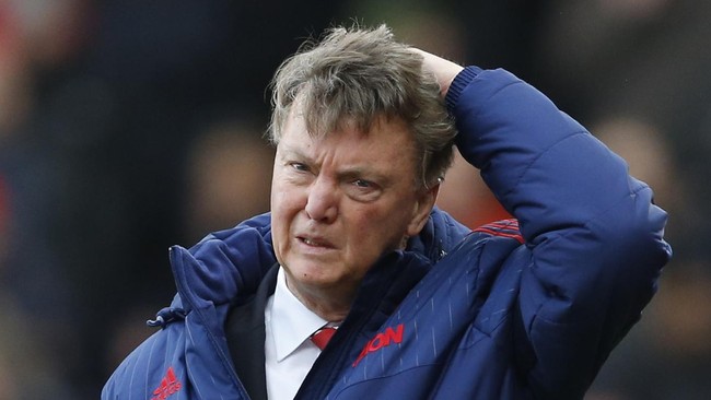 Nasib Louis van Gaal sedang tertekan menyusul keterpurukan Manchester United dalam sebulan terakhir, namun timna Belanda siap menampungnya lagi.