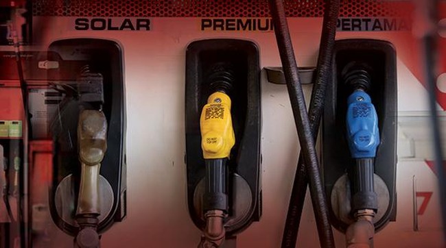Harga BBM di sembilan wilayah tersebar dengan jenis premium sebesar Rp6.450 per liter dan solar Rp5.150 per liter sejak akhir Februari 2017 lalu.