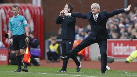 Mark Hughes Dipecat Southampton, Korban Kedua Liga Inggris