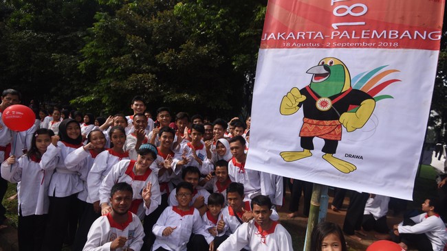 Maskot Asian Games 2015, Drawa, yang telah diluncurkan pada 27 Desember 2015, dikritik tak mirip burung cendrawasih.