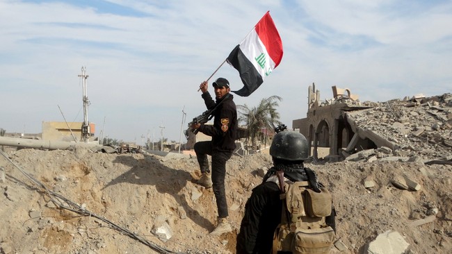 Militer Irak harus merebut kota Falluja yang terletak di dekat kota Baghdad sebelum bergerak merebut kota Mosul di Irak utara.
