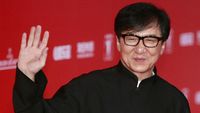 Jackie Chan Bantah Isu Viral Dirinya Terjangkit Virus Corona COVID-19