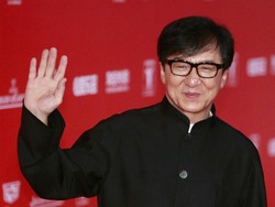 Gelapnya Kehidupan Jackie Chan, Si Drunken Master Berharta US$ 350 Juta