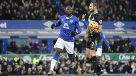 Cara Lukaku Menaklukkan Bek Lawan