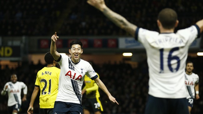 Mauricio Pochettino bisa mendapatkan kado indah untuk ulang tahunnya yang ke-43 bila Tottenham Hotspur sukses jadi pemuncak klasemen Liga Inggris.