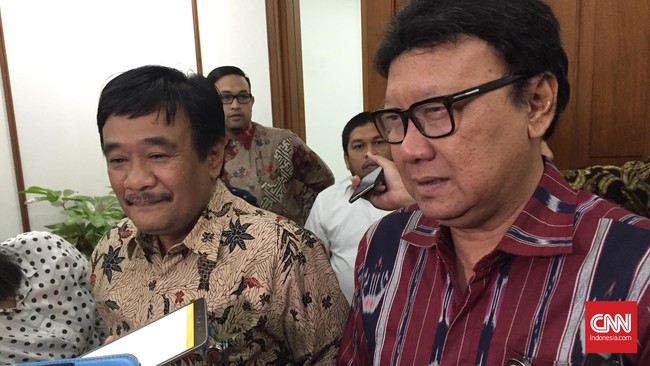 Meski waktu untuk melakukan pembahasan sudah sangat mepet, Tjahjo Kumolo enggan untuk membicarakan soal sanksi yang mungkin diberikan.