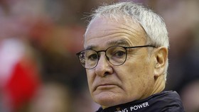 Kemenangan Bersejarah Leicester Diganggu Ancaman Degradasi
