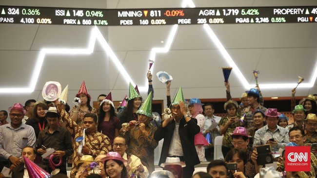 Pada perdagangan kemarin, tercatat 38.734 investor aktif bertransaksi, di atas rekor pada 9 Agustus 2016 lalu dengan total 35.455 investor.