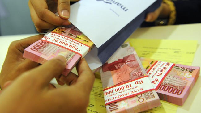 Selain mematok bunga maksimal, Menkeu juga menghapus mekanisme lelang dalam mencari bank yang berani mengganjar bunga tinggi atas penempatan uang negara.