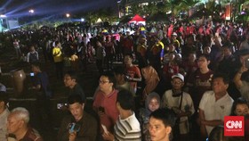 Ribuan Warga Padati Ancol Beach City