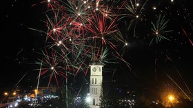Jam Gadang, Kembaran Big Ben Pemberian Ratu Belanda