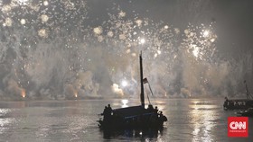 Riuh Rendah Pesta Kembang Api di Ancol