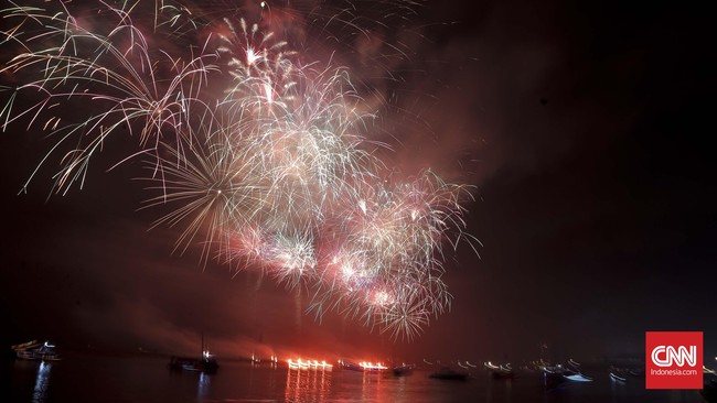 Riuh Rendah Pesta Kembang Api di Ancol