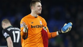 Kiper Legendaris Inggris: Butland Layak Gantikan Joe Hart