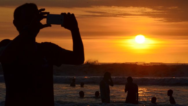 Objek wisata di Bali yang berada di tempat tertutup belum berencana dibuka pada masa uji coba saat ini.