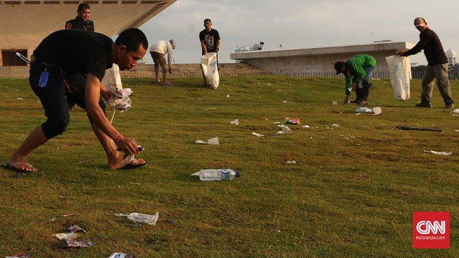 BKF menghitung potensi penerimaan negara dari pengenaan cukai atas botol kemasan minuman plastik kurang dari Rp5 triliun.