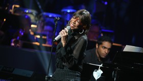 Beragam Penyakit yang Menggerogoti Tubuh Natalie Cole