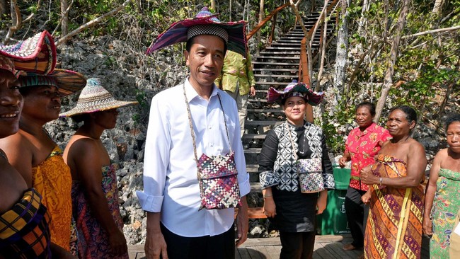 Meski tak jadi singgah di Merauke, Presiden Jokowi dijadwalkan akan tetap meresmikan sejumlah proyek pembangunan yang telah selesai di Papua Barat.